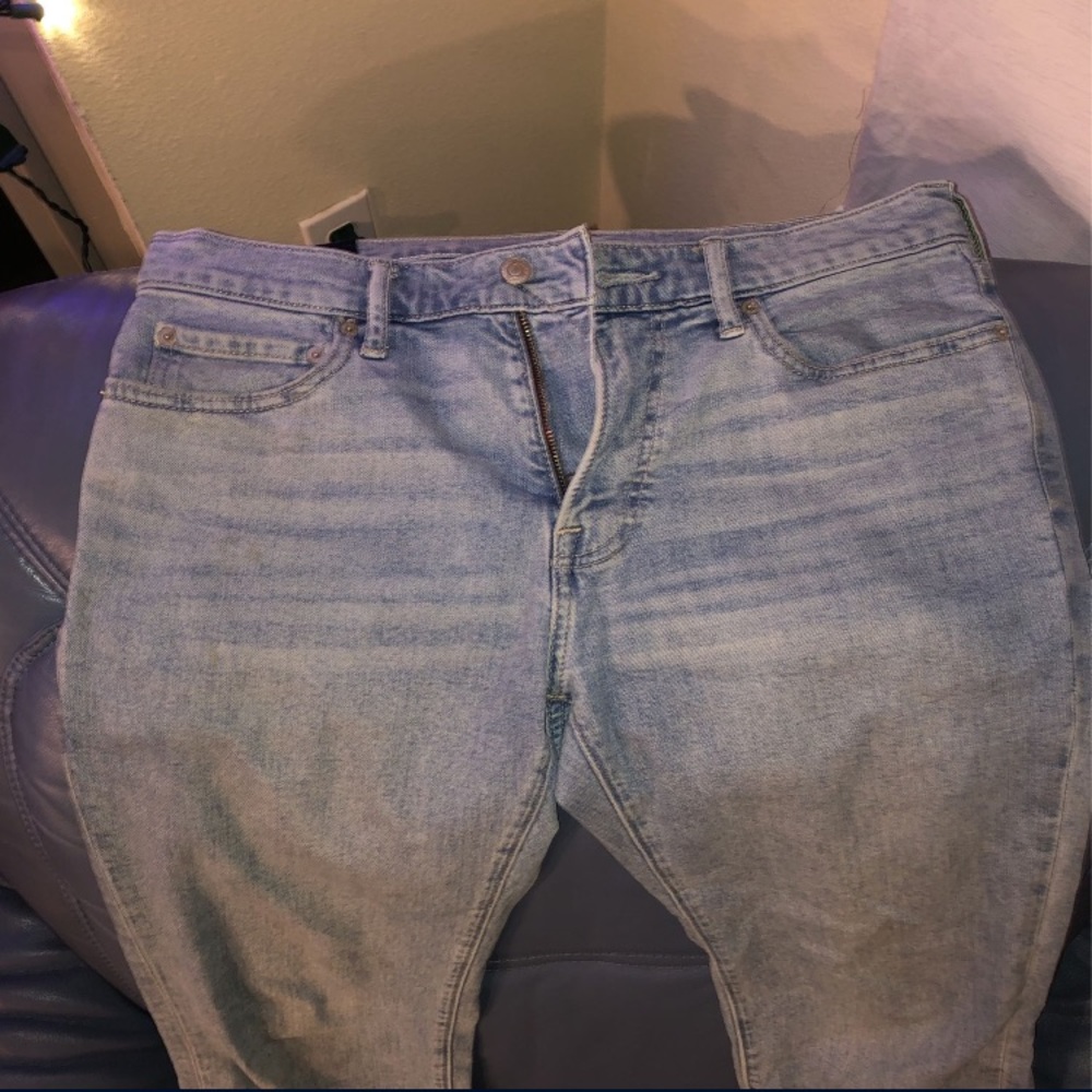 ABERCROMBIE AND FITCH JEANS